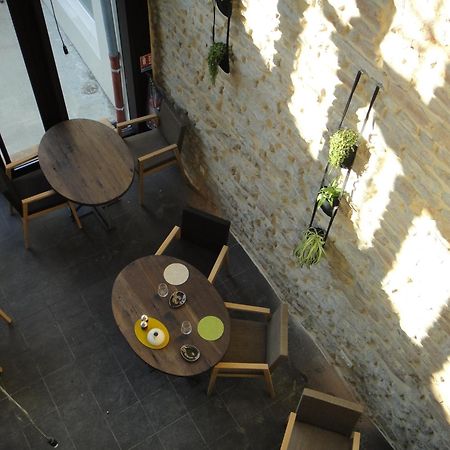 Aux Terrasses Hotel Tournus Exterior photo