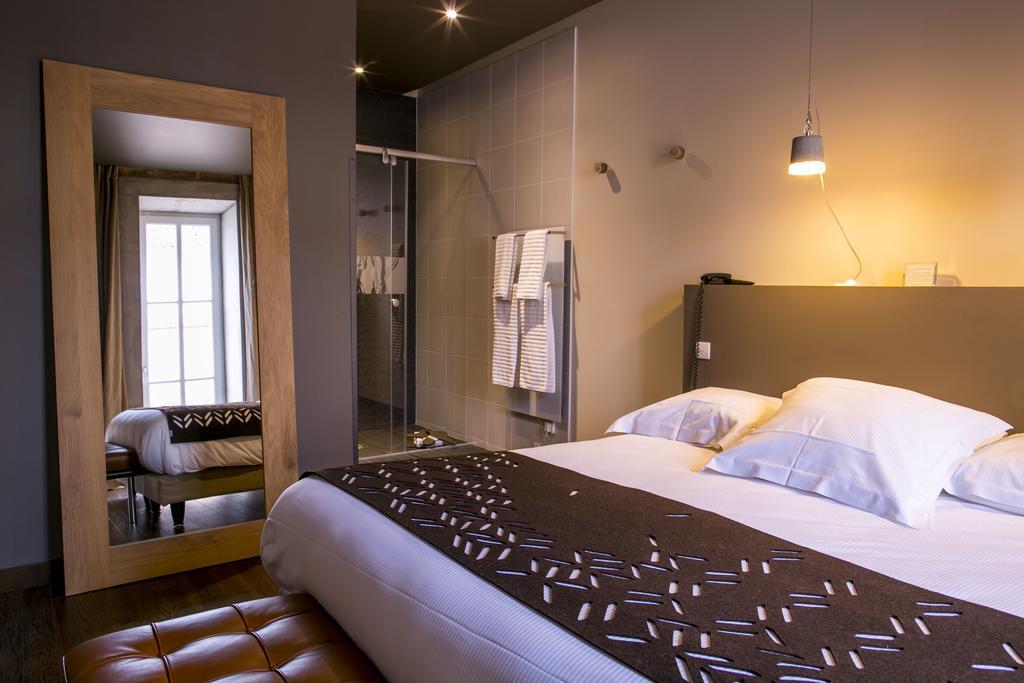 Aux Terrasses Hotel Tournus Room photo